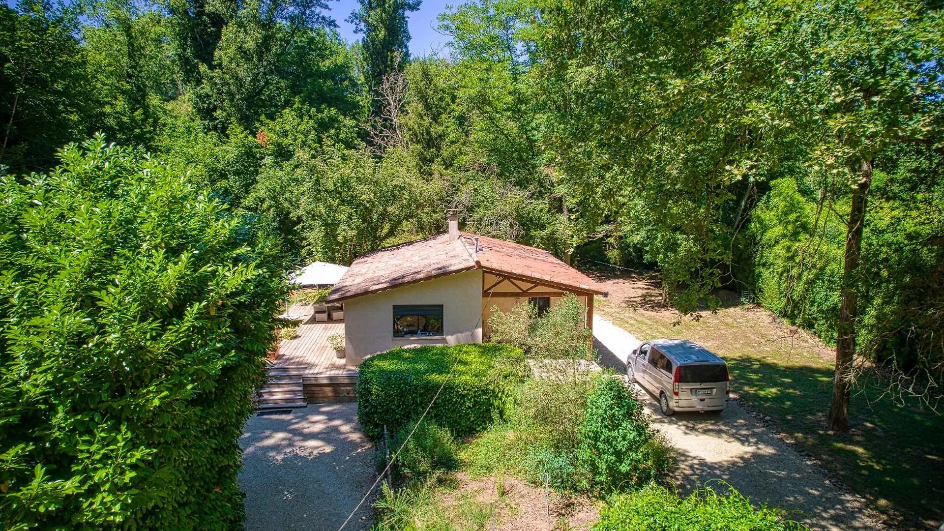 Villa Au Fil De L'Eau Pradines  Ferienhaus